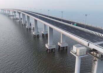 अलिबाग-मुंबई प्रवास सेवा अटल सेतू मार्गे सुरू करा