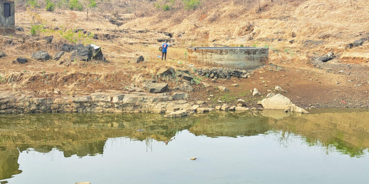 पाणी योजना कोरडीच