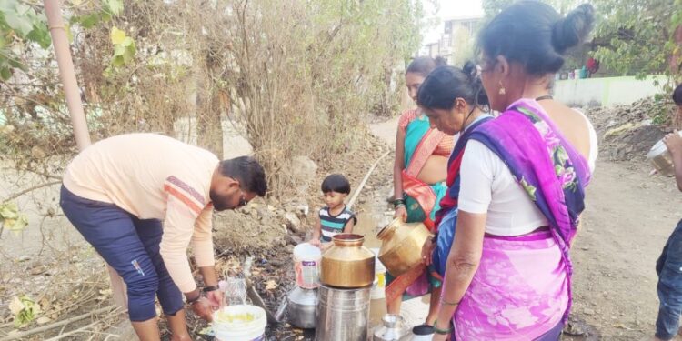उल्हास नदीच्या तीरावरच पाणीटंचाई