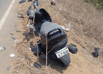 उरण रेल्वे स्थानकाजवळ अपघात; तिघे जण गंभीर जखमी