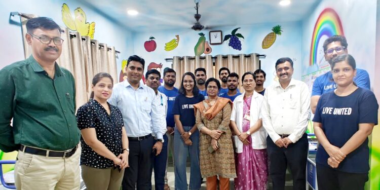 कर्जतमधील खांडस येथे कुपोषित मुलांसाठी पोषण केंद्राचे उद्घाटन