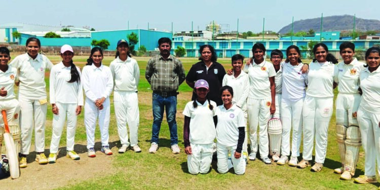 रायगडच्या तीन मुलींची सुपर लीगसाठी निवड