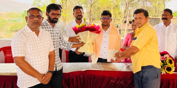 यूपीएससी उत्तीर्ण प्रशांत भोजने यांचा सत्कार