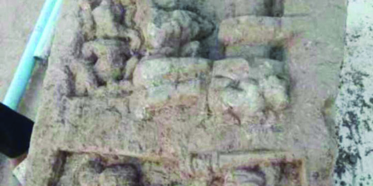 खोदाकामात सापडल्या पुरातन मूर्ती