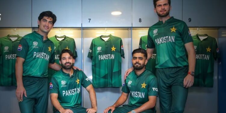 टी-20 वर्ल्डकपसाठी पाकिस्तानचा संघ जाहीर