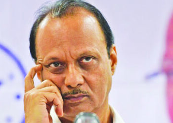 अजित पवारांचा कार्यकर्त्यांना सज्जड दम