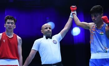 पुण्याच्या आकाशची ‘सुवर्ण’ कमाई