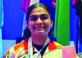 अल्फिया खानला रौप्यपदक