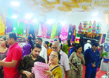 अलिबागमध्ये हातमाग कापड प्रदर्शन