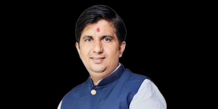 आघाडीची वज्रमूठ दणका देण्यासाठी सज्ज: रवींद्र भगत