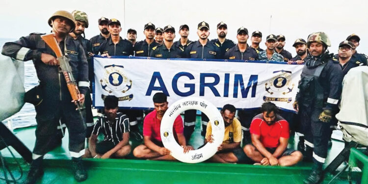 अरबी समुद्रात डिझेल तस्करांवर कारवाई