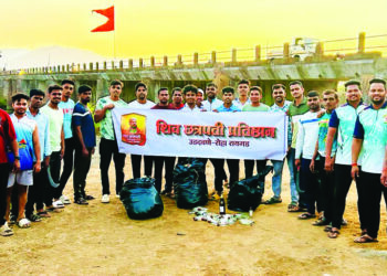 कुंडलिका नदी परिसराची स्वच्छता