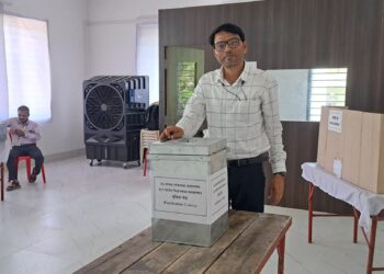 सुविधा केंद्रावर 32 कर्मचार्‍यांकडून मतदान