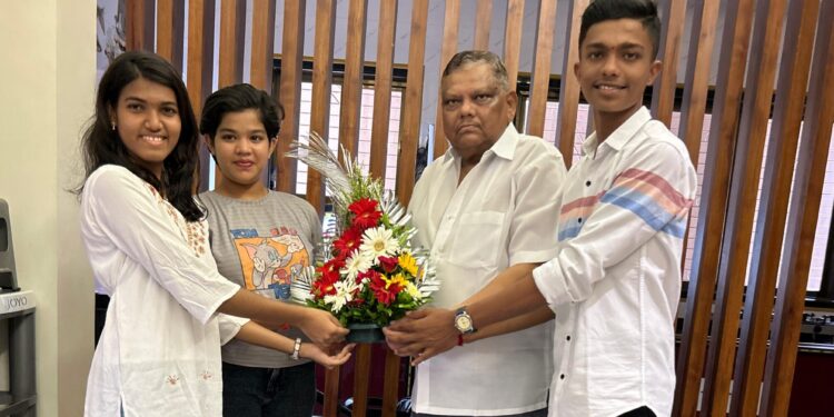 एम.बी.पाटील स्कूलचा 100% निकाल