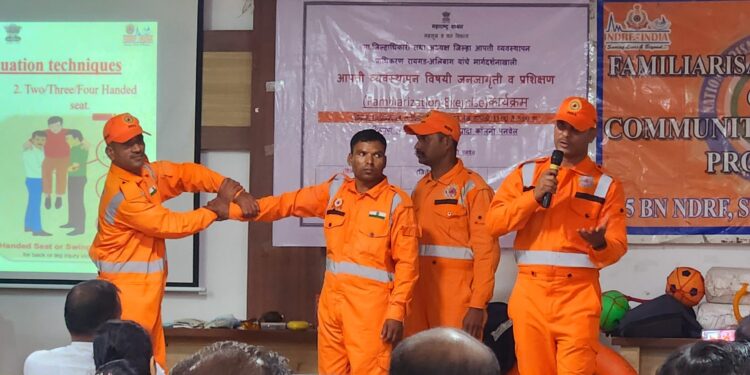 एनडीआरएफकडून आपत्कालीन प्रशिक्षण
