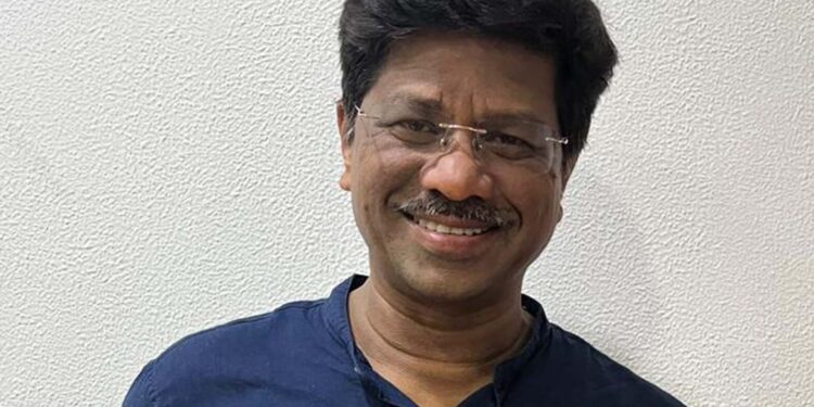 रमेश धनावडे पुरस्काराने सन्मानित