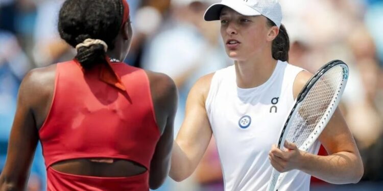 गॉफ, स्विअतेक उपांत्य फेरीत