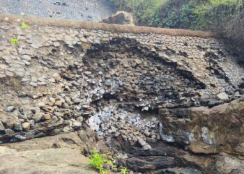 उमटे धरणफुटीची भीती