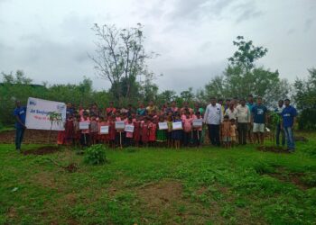 युनायटेड वेकडून नागेवाडीमध्ये कृती दिन साजरा