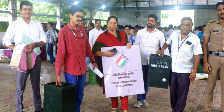 पदवीधरांचे नेतृत्व कोण करणार?