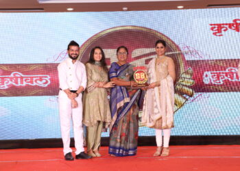 कृषीवलच्या वर्धापनदिनाला मराठी साज