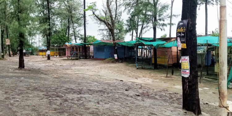 पावसाळ्यात काशिद समुद्रकिनारा बंद