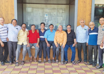 52 वर्षांच्या मैत्रीचे सत्तराव्या वर्षी स्नेहसंमेलन