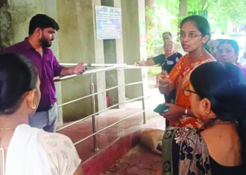 शुद्ध पाण्यासाठी मनसे महिला आघाडी आक्रमक