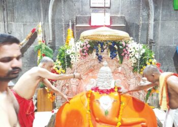 बल्लाळेश्‍वराच्या दर्शनासाठी भक्तांची मांदियाळी