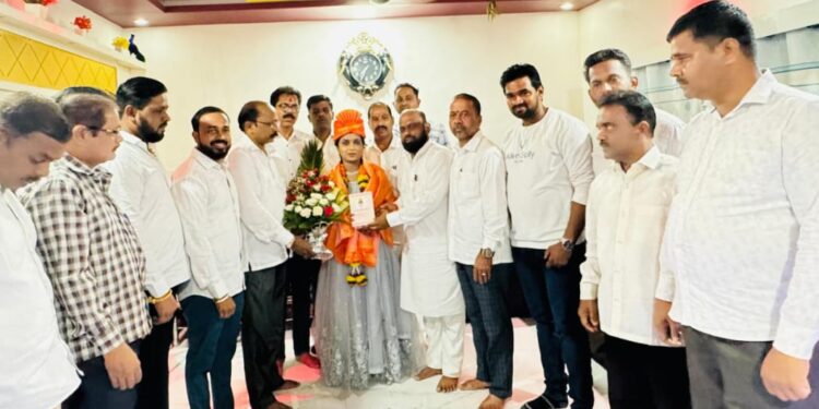 दीपाली पाटील यांची प्रशासकीय अधिकारी पदी निवड