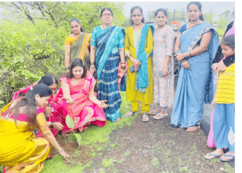 वड वृक्षारोपणातून वटपौर्णिमा