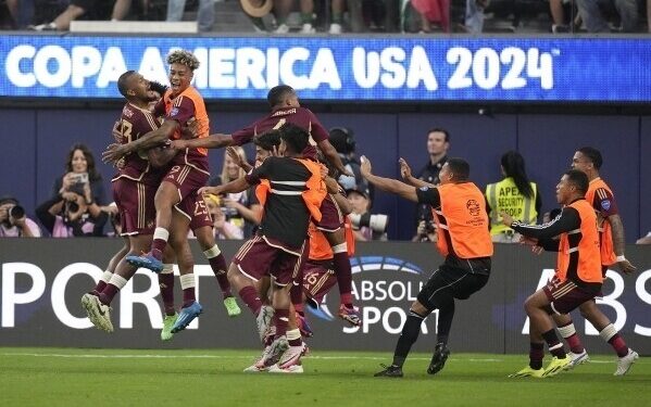 व्हेनेझुएलाचा उपांत्यपूर्व फेरीत प्रवेश