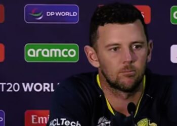 जॉश हॅझलवूडची टिका