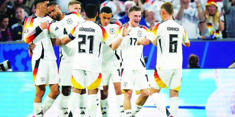 यजमान जर्मनीचा मोठा विजय