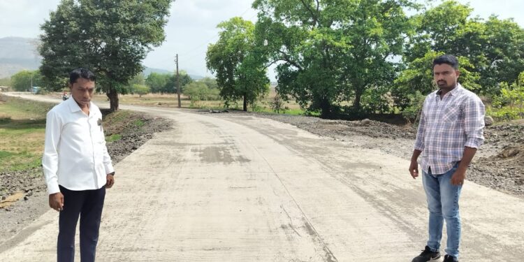 तीस वर्षातील खड्ड्यांच्या त्रासातून अखेर सुटका