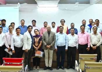 उद्योजक-प्राध्यापक चर्चासत्राचे आयोजन