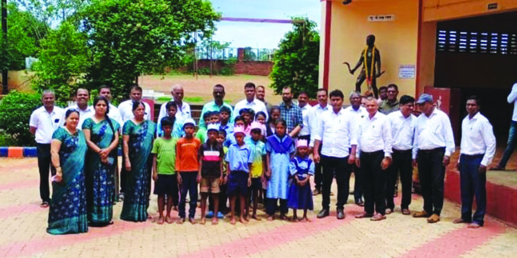 माणगाव आश्रमशाळेत प्रवेशोत्सव उत्साहात