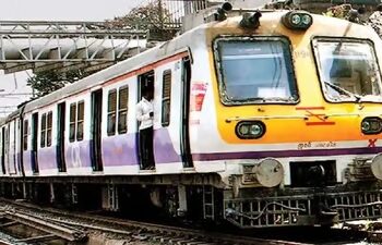 इंग्लंडचा सुपर आठ मध्ये विजय