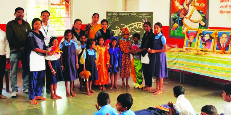 पडसरे येथे प्रवेशोत्सव साजरा