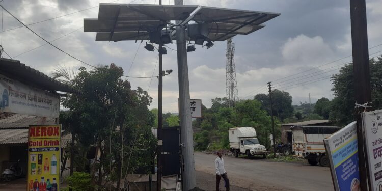 आंबिवली येथील पथदिव्यांची बत्तीगुल