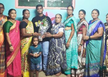 विघवलीत गुणवंत विद्यार्थ्यांचा सत्कार