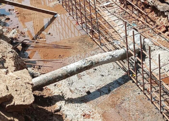 सुशोभीकरणाच्या कामामुळे वीज वाहिन्यांचे नुकसान