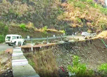 वरंध घाटात दरडीचा धोका