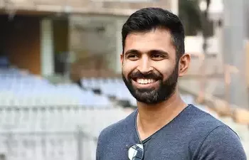 अभिषेक सहायक प्रशिक्षक