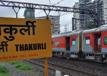 मध्य रेल्वे पुन्हा विस्कळीत; एक्सप्रेसच्या इंजिनमध्ये बिघाड