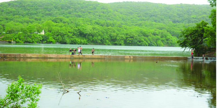 फणसाड धरणाला तरुणाईची पसंती