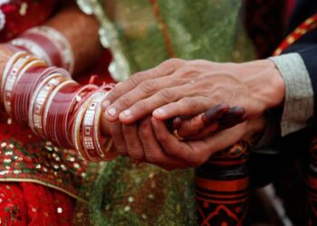 नऊ वर्षांत तब्बल वीस लग्न