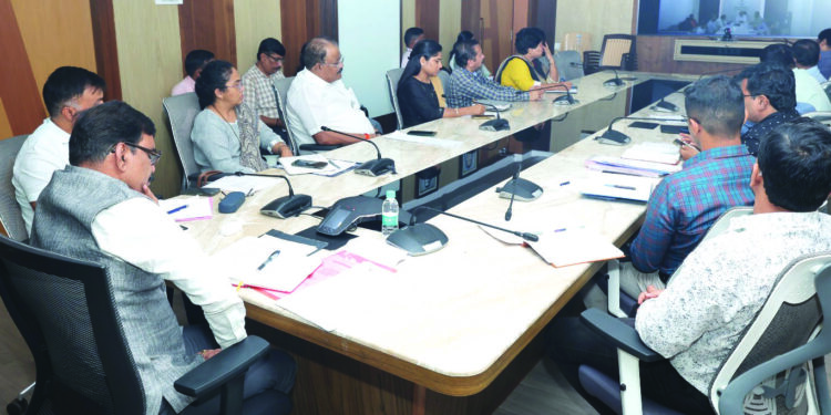 महसूल सप्ताह नियोजनपूर्वक यशस्वी करा- जिल्हाधिकारी किशन जावळे