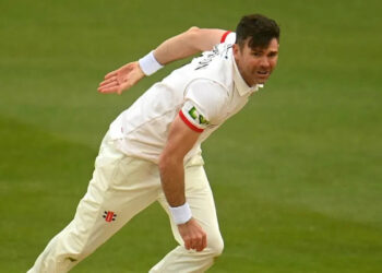 जेम्स अँडरसनचा करिअरच्या शेवटच्या टप्प्यात कहर