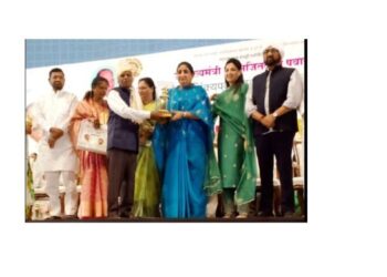 तुकाराम पाटील यांचा सत्कार